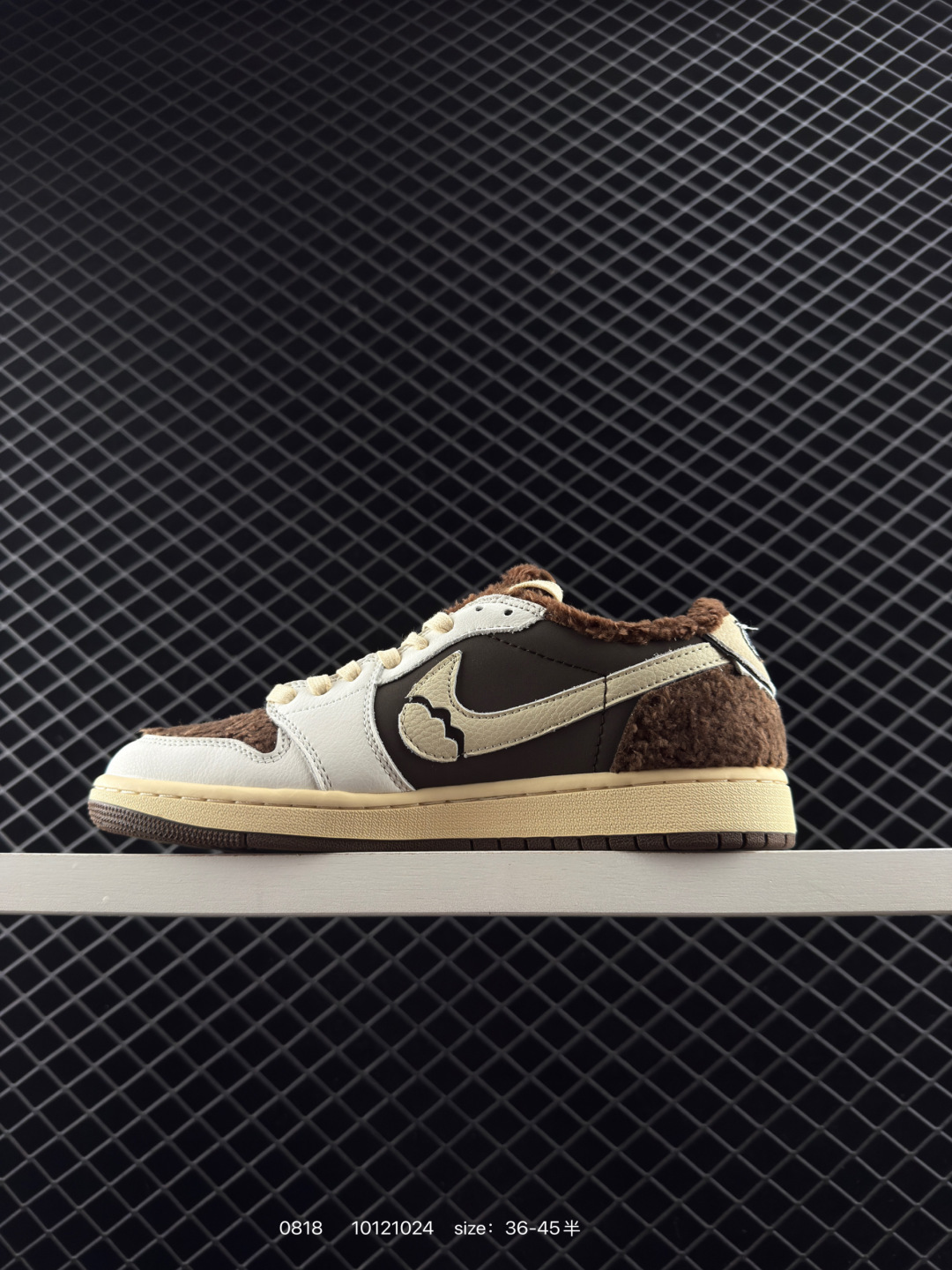 Travis Scott x Air Jordan 1 ” Reverse Mocha “